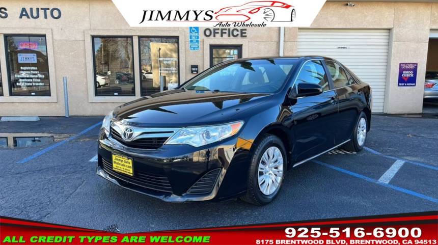 2014 Toyota Camry LE — Sedan — 95,022 mi — Brentwood, CA