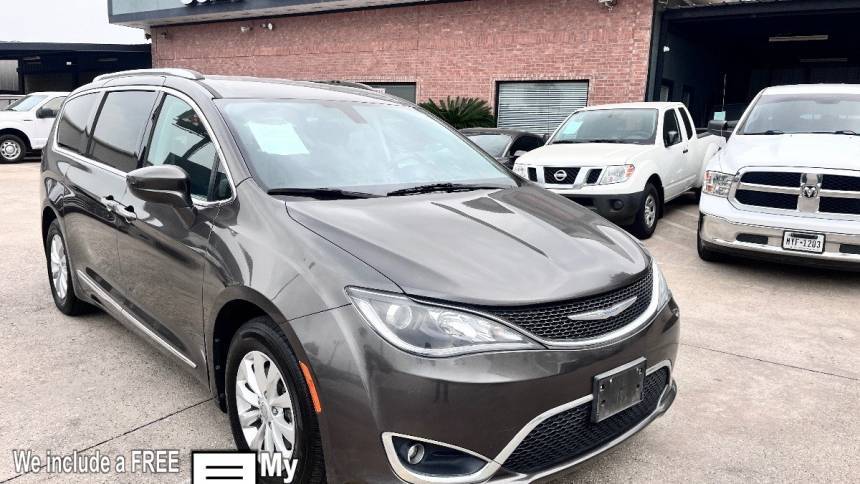 2018 Chrysler Pacifica Touring L — Minivan — 108,471 mi — Houston, TX