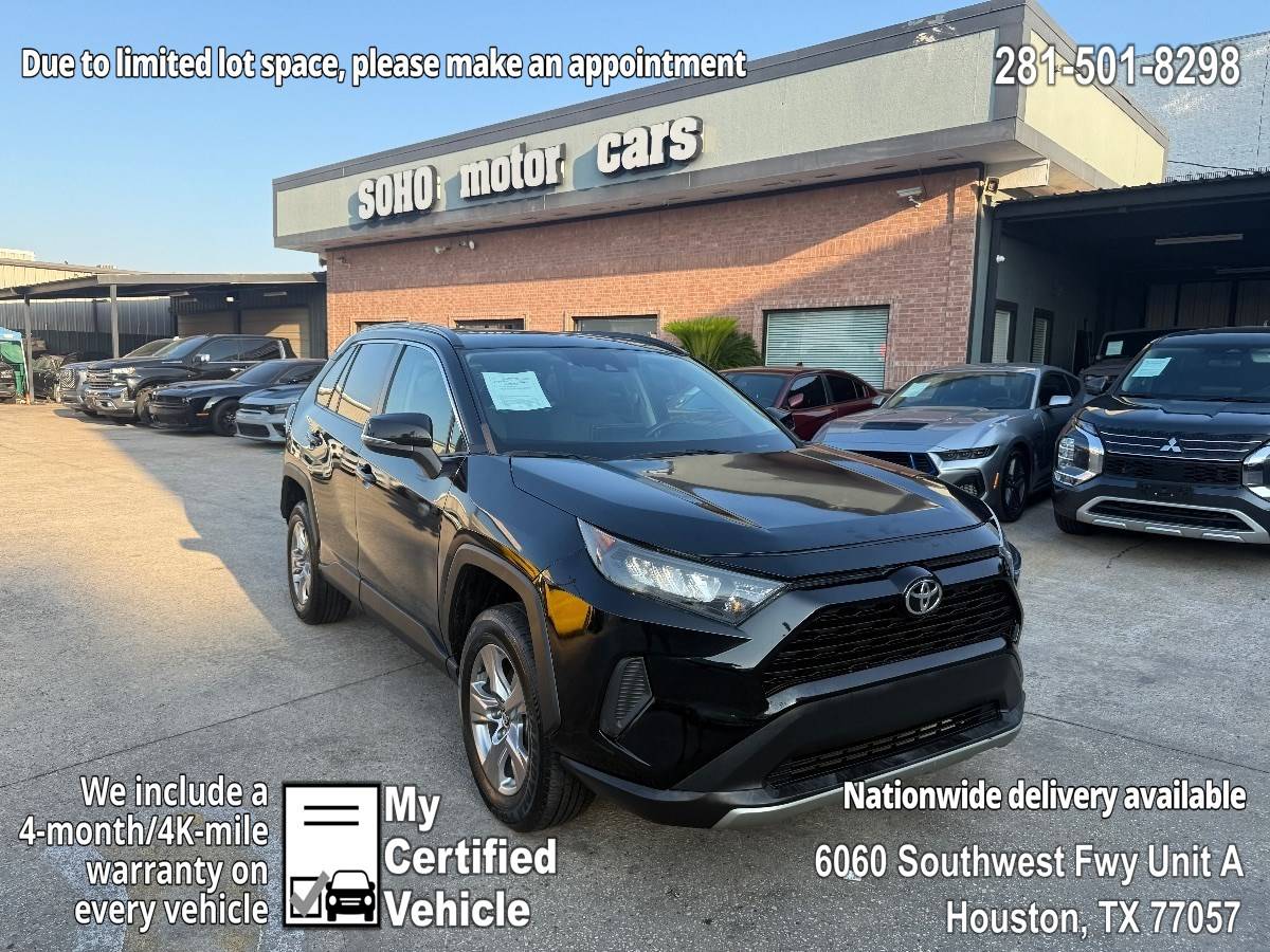 2022 Toyota RAV4 XLE — SUV — 6,884 mi — Houston, TX