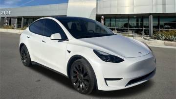 Verkauft Tesla Model Y Performance wei., gebraucht 2022, 7.200 km