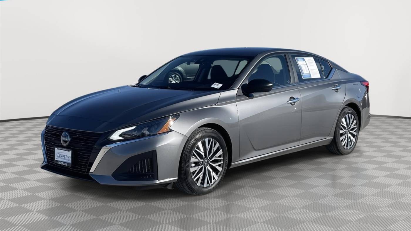 2024 Nissan Altima SV — Sedan — 38,368 mi — Lincoln, NE