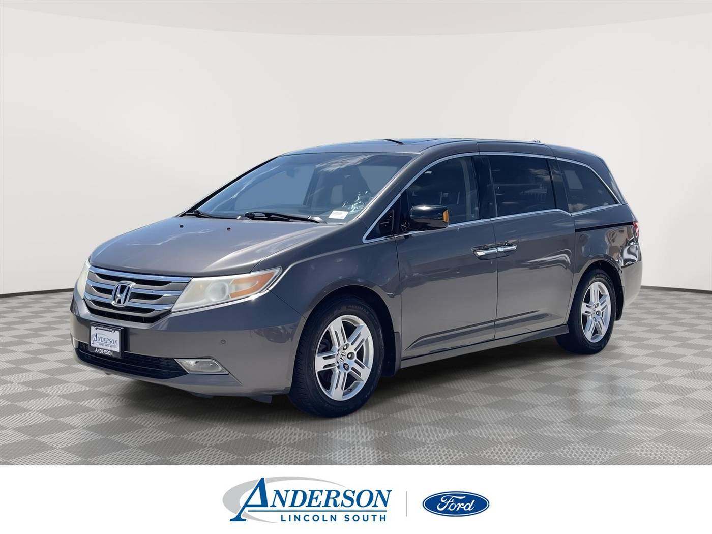 2012 Honda Odyssey Touring — Minivan — 189,028 mi — Lincoln, NE