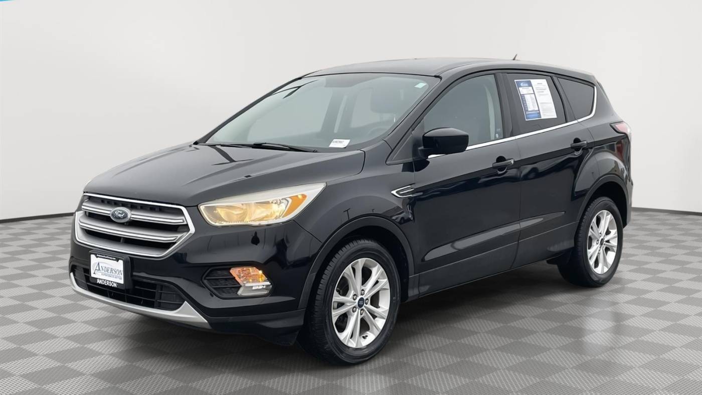 2017 Ford Escape SE — SUV — 105,191 mi — Lincoln, NE