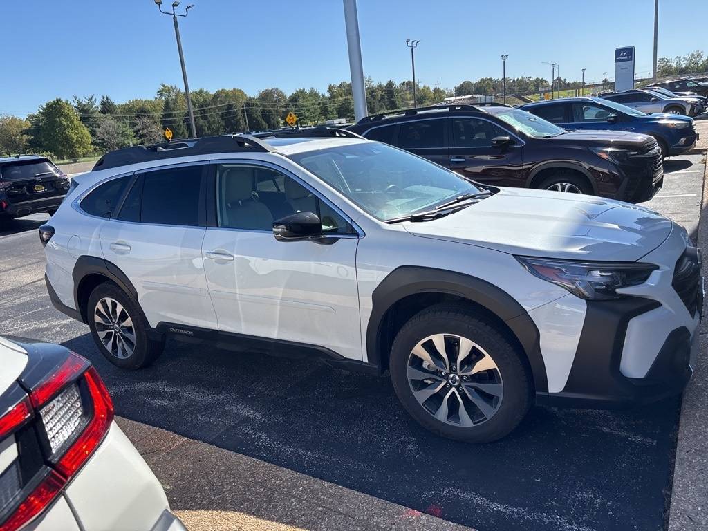 2025 Subaru Outback Limited — SUV — 13,038 mi — Springfield, MO