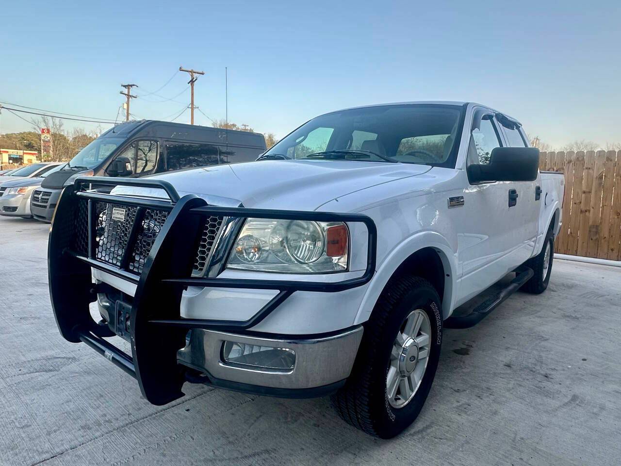 2004 Ford F-150 Lariat — Pickup Truck — 159,511 mi — San Antonio, TX
