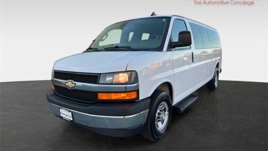 2021 Chevrolet Express Passenger LT — Passenger Van — 98,221 mi — gaithersburg, MD