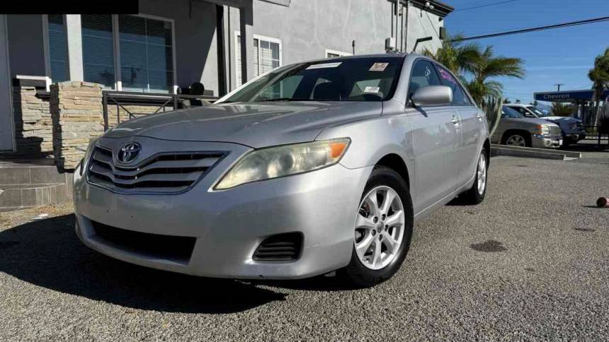 2011 Toyota Camry LE — Sedan — 140,129 mi — Fontana, CA