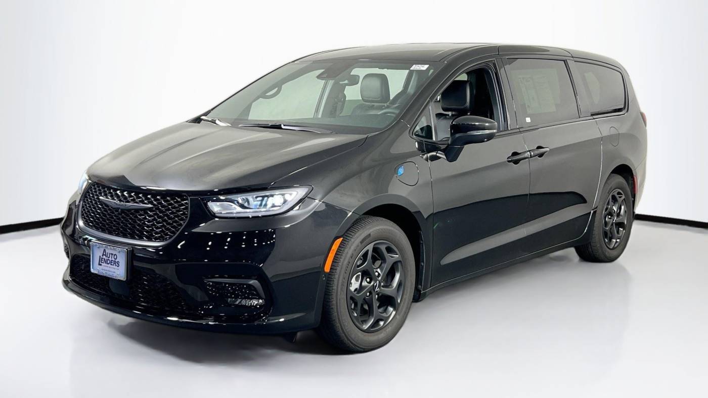 2023 Chrysler Pacifica Hybrid Touring L — Minivan — 9,693 mi — Egg Harbor Twp, NJ