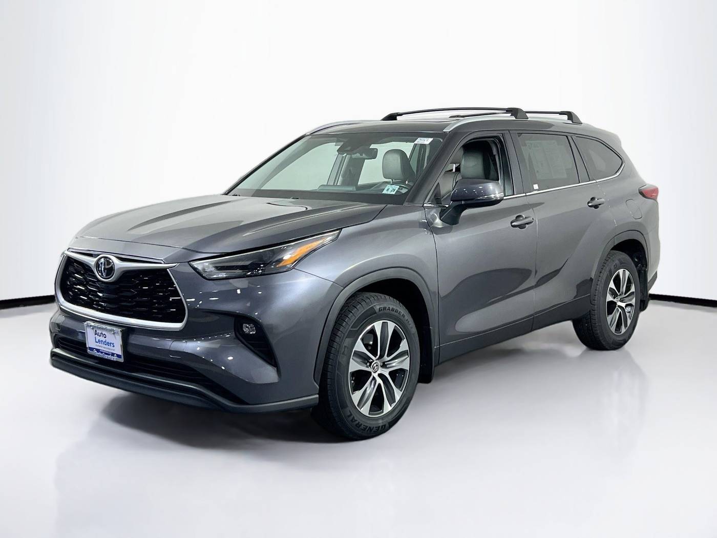 2023 Toyota Highlander XLE — SUV — 30,950 mi — Egg Harbor Twp, NJ
