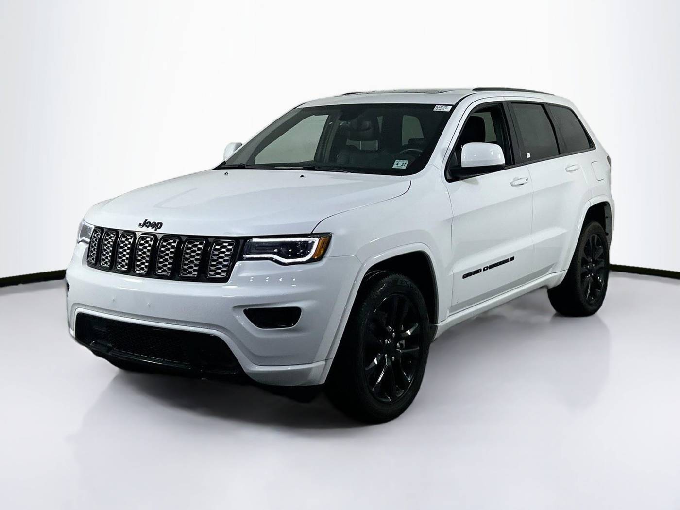 2022 Jeep Grand Cherokee WK Laredo X — SUV — 28,524 mi — Egg Harbor Twp, NJ
