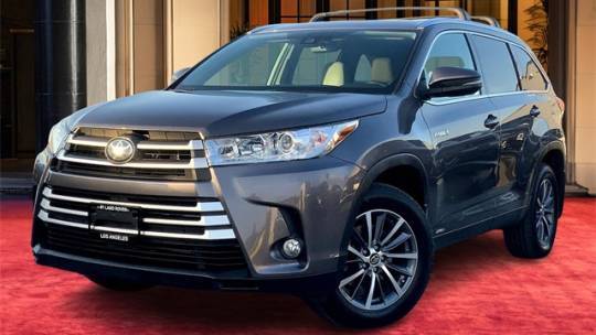 2019 Toyota Highlander Hybrid XLE — SUV — 33,806 mi — Los Angeles, CA