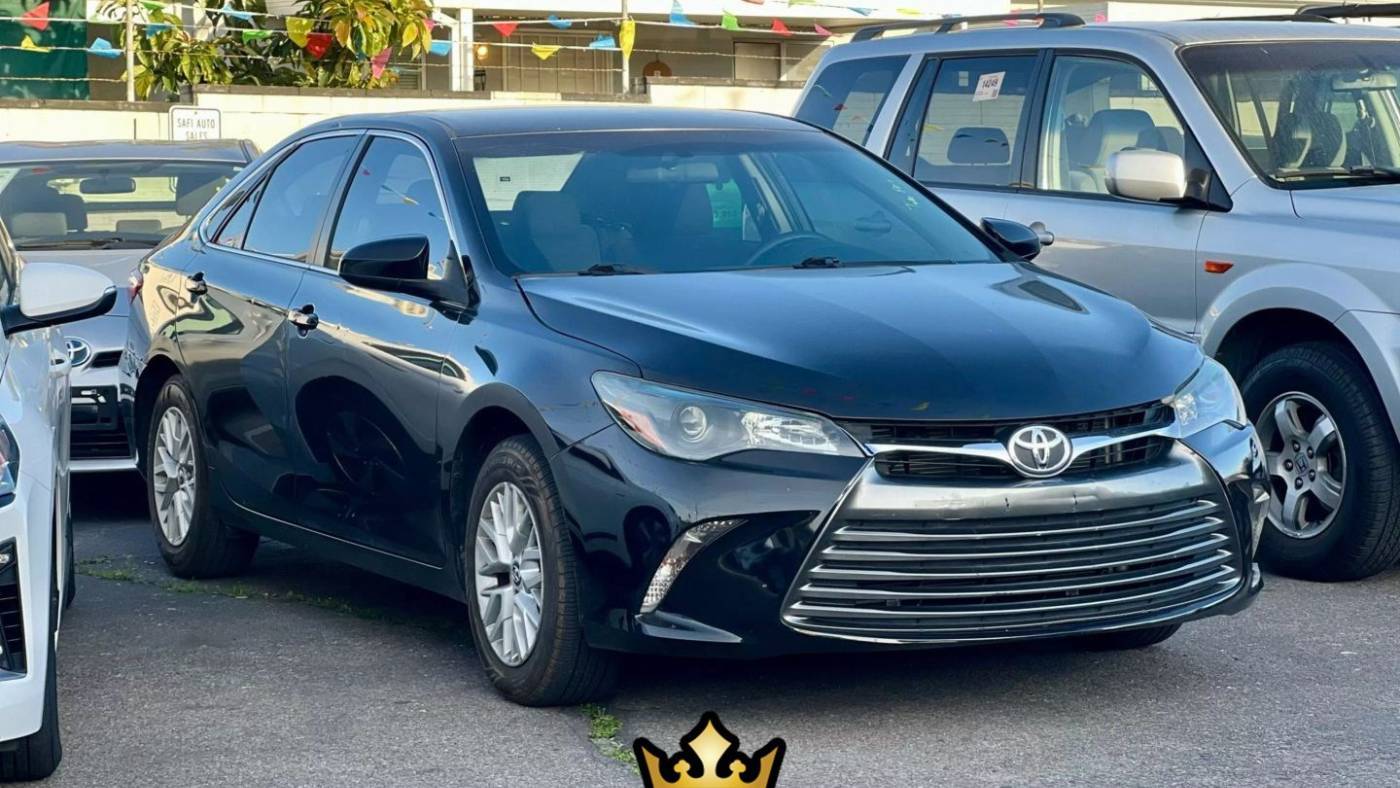 2016 Toyota Camry SE