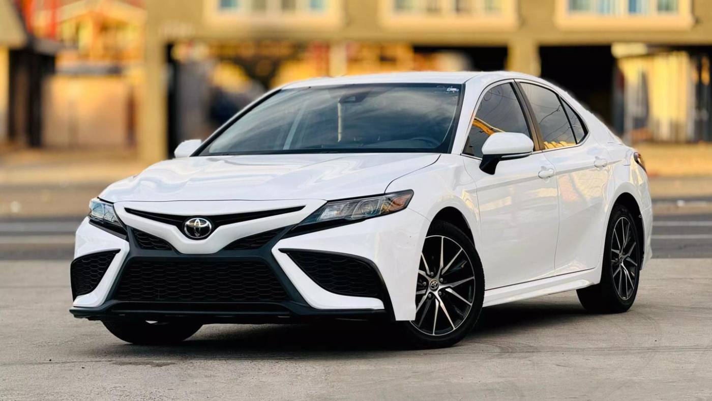 2021 Toyota Camry SE — Sedan — 51,000 mi — El Cajon, CA