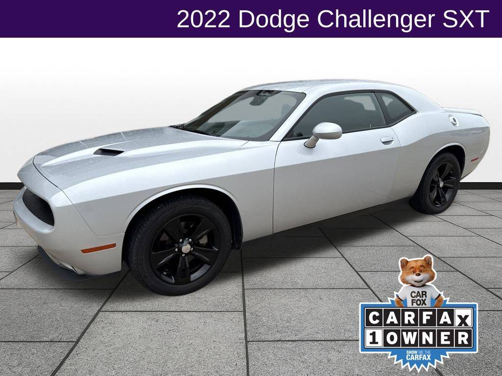 2022 Dodge Challenger SXT — Coupe — 32,421 mi — Manhattan, KS