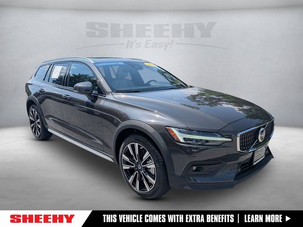 2025 Volvo V60 Cross Country Ultra — Wagon — 1,949 mi — Cockeyesville, MD