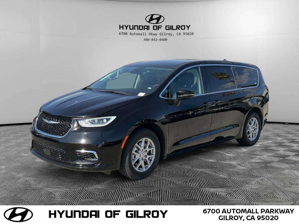 2024 Chrysler Pacifica Touring L — Minivan — 65,033 mi — Gilroy, CA