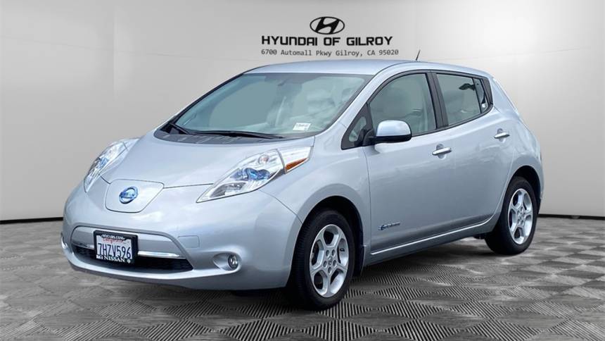 2015 Nissan LEAF SV