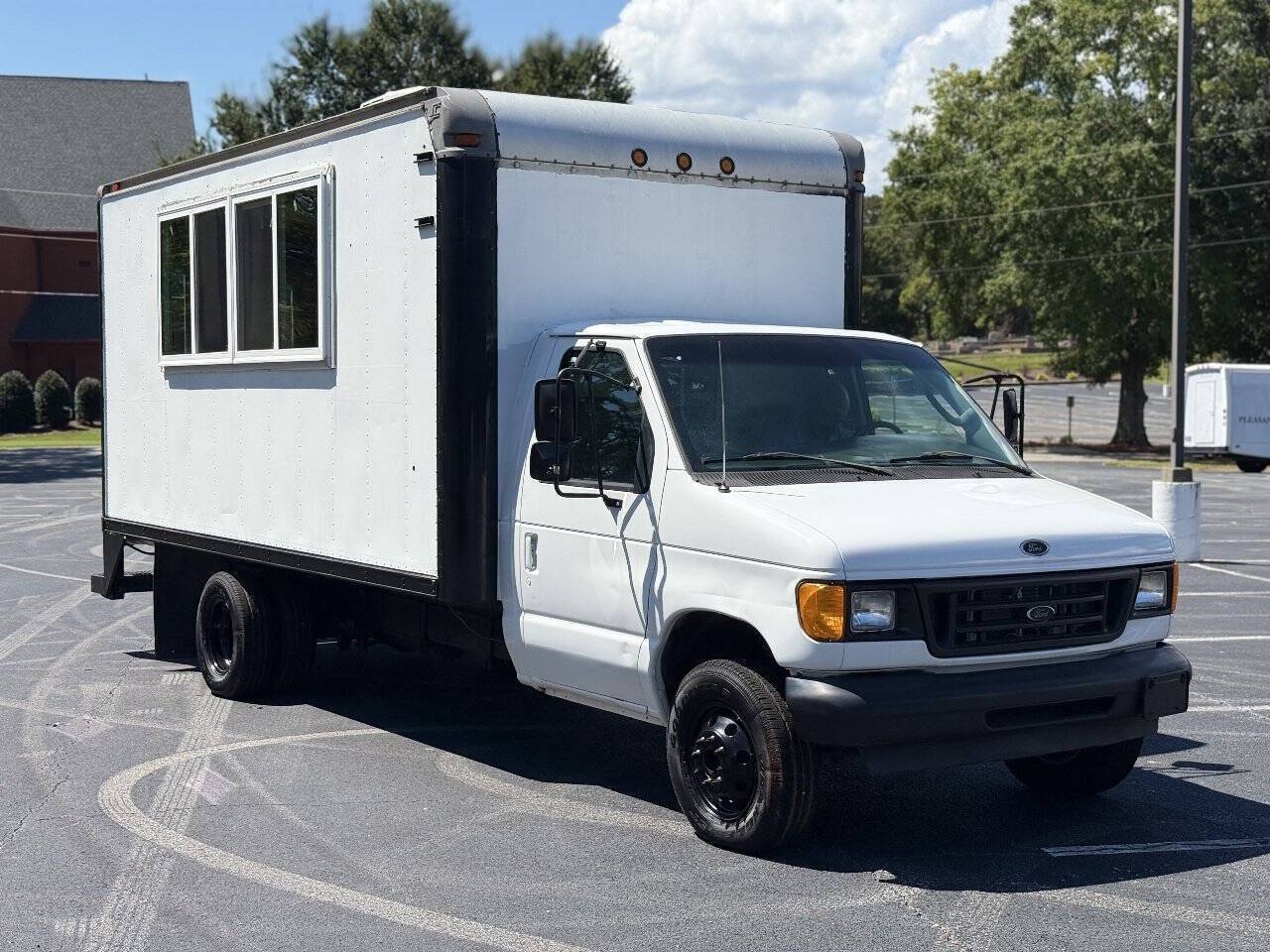 2004 Ford Econoline Commercial Cutaway E-450