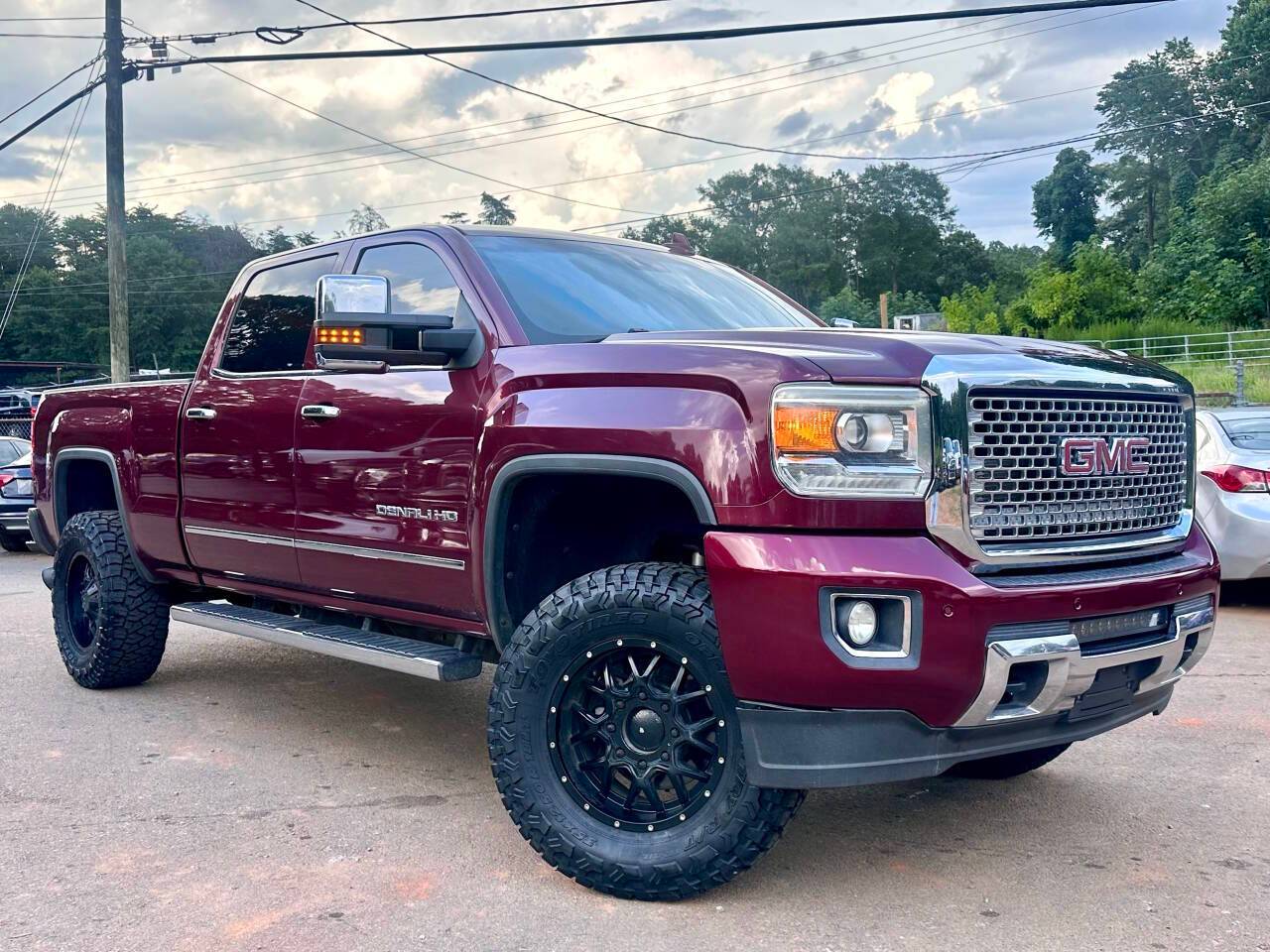 2015 GMC Sierra 2500HD Denali — Pickup Truck — 197,588 mi — Gainsville, GA