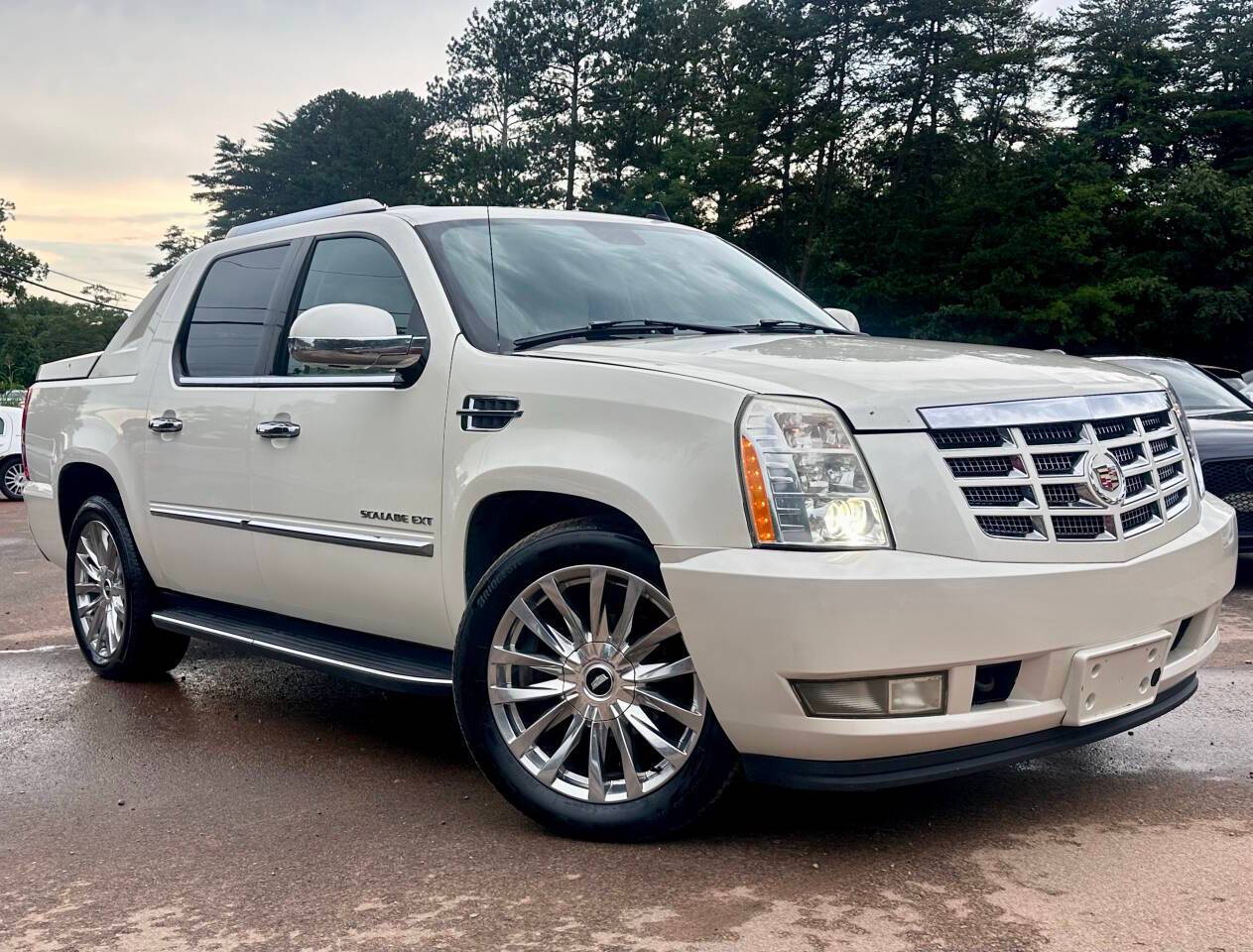 2007 Cadillac Escalade EXT Standard — Pickup Truck — 141,826 mi — Gainsville, GA