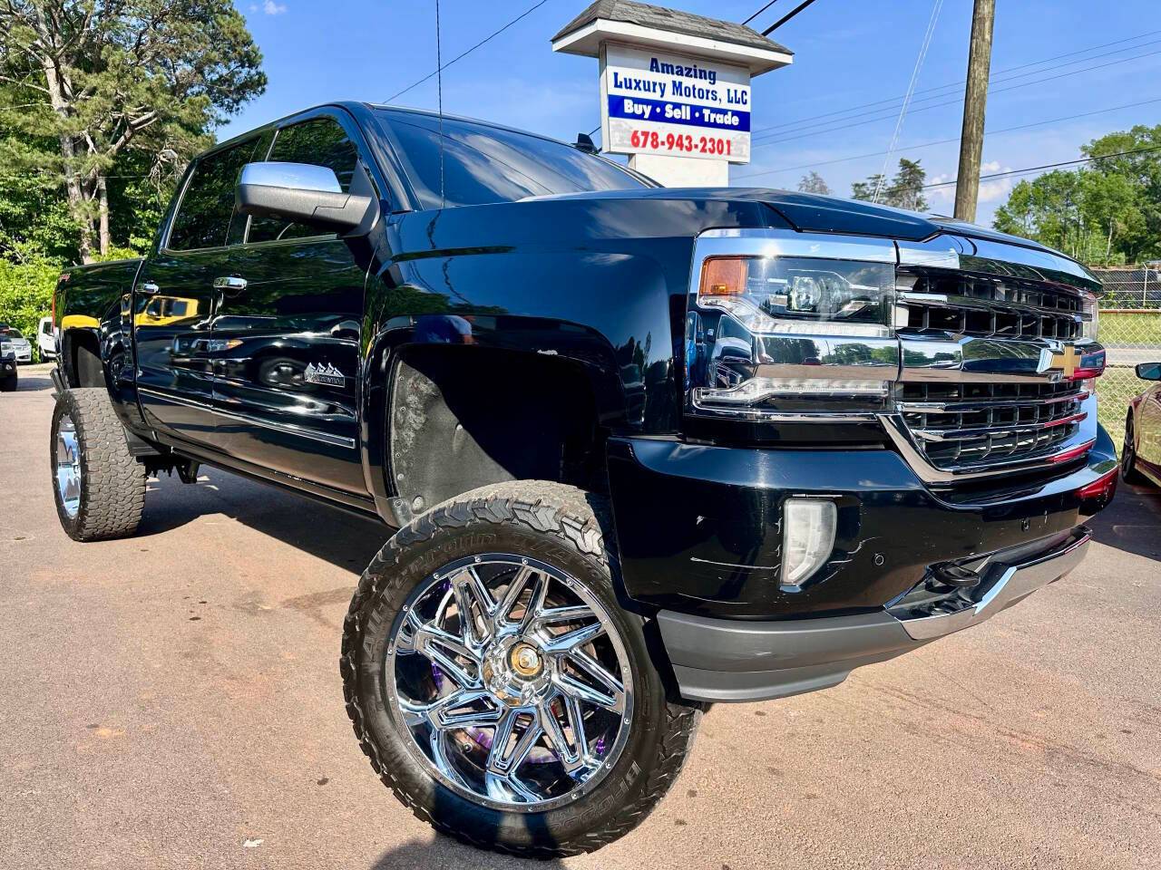 2017 Chevrolet Silverado 1500 High Country — Pickup Truck — 158,729 mi — Gainsville, GA