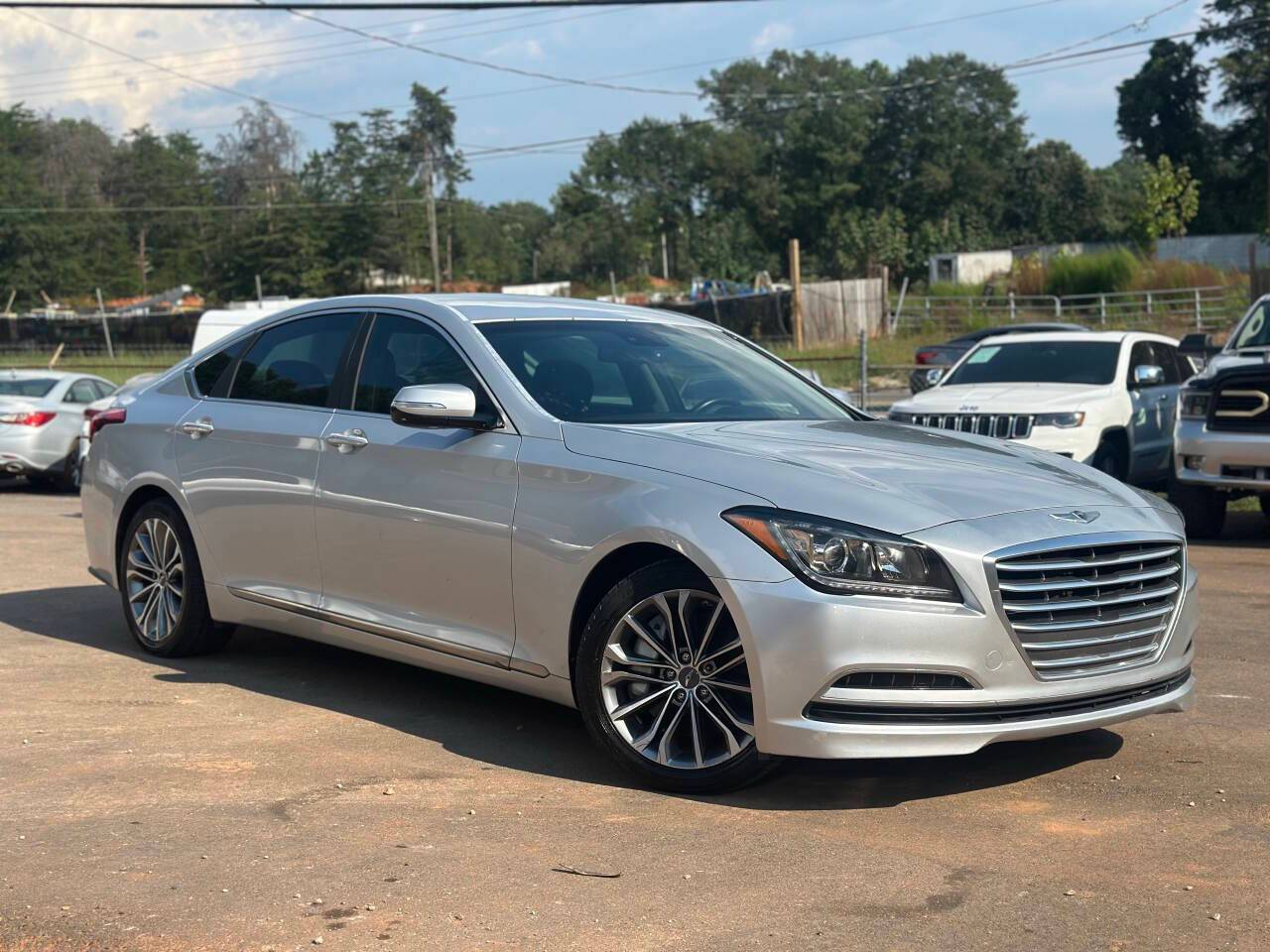 2015 Hyundai Genesis 3.8 — Sedan — 121,782 mi — Gainsville, GA