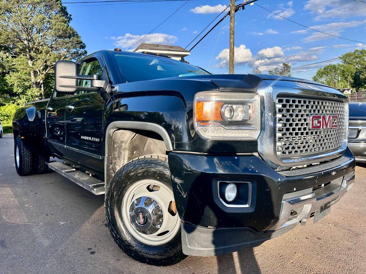 2015 GMC Sierra 3500HD Denali — Pickup Truck — 218,649 mi — Gainsville, GA