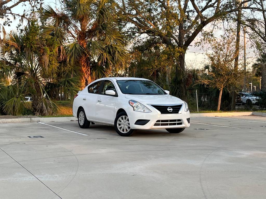 2018 Nissan Versa SV — Sedan — 99,638 mi — Tampa, FL