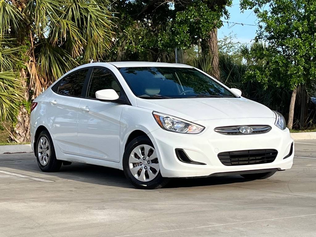 2016 Hyundai Accent SE — Sedan — 116,087 mi — Tampa, FL