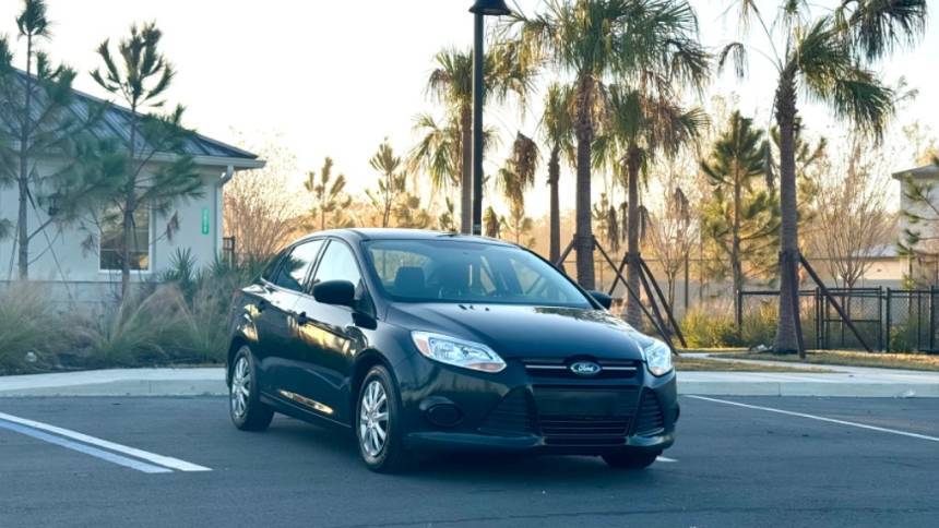 2013 Ford Focus S — Sedan — 124,433 mi — Tampa, FL