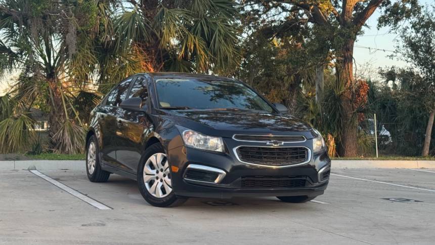 2015 Chevrolet Cruze LS — Sedan — 101,618 mi — Tampa, FL