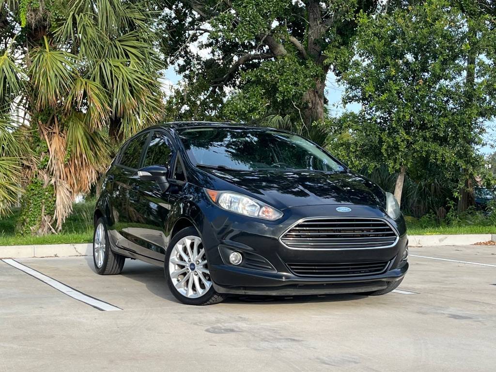 2014 Ford Fiesta SE — Hatchback — 98,618 mi — Tampa, FL