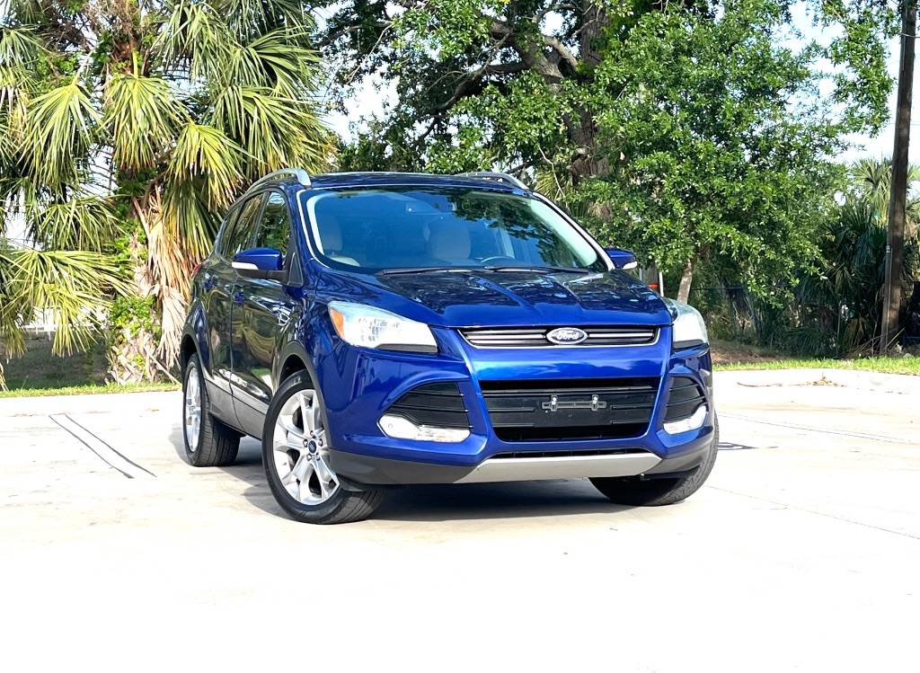 2014 Ford Escape Titanium — SUV — 110,908 mi — Tampa, FL