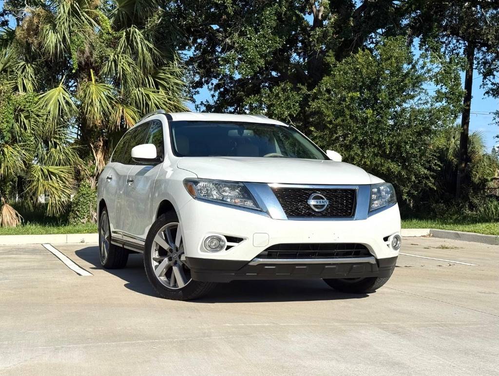 2013 Nissan Pathfinder Platinum — SUV — 123,364 mi — Tampa, FL