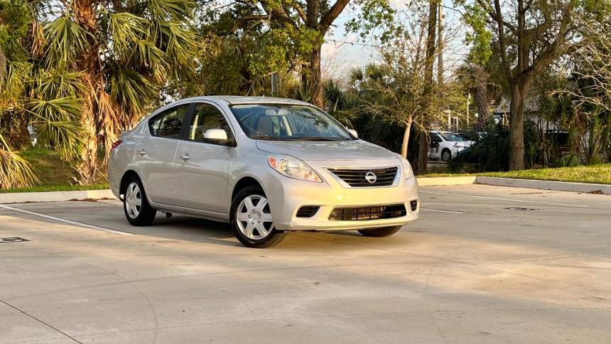 2013 Nissan Versa 1.6 S