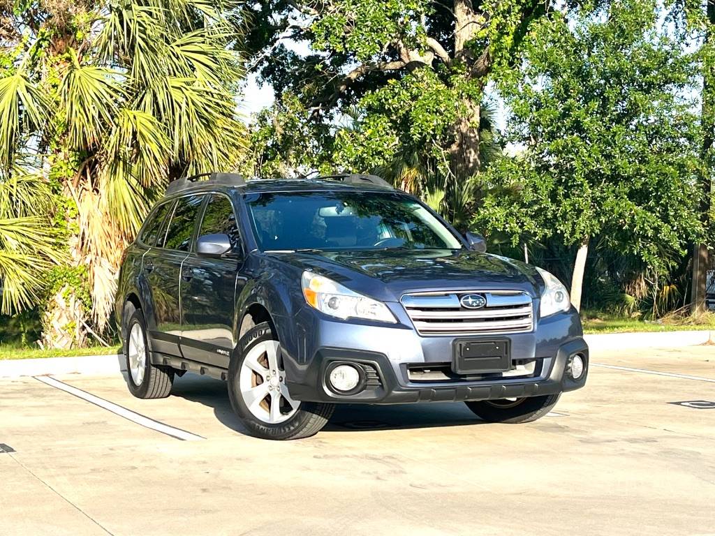 2013 Subaru Outback 2.5i Premium — SUV — 121,991 mi — Tampa, FL