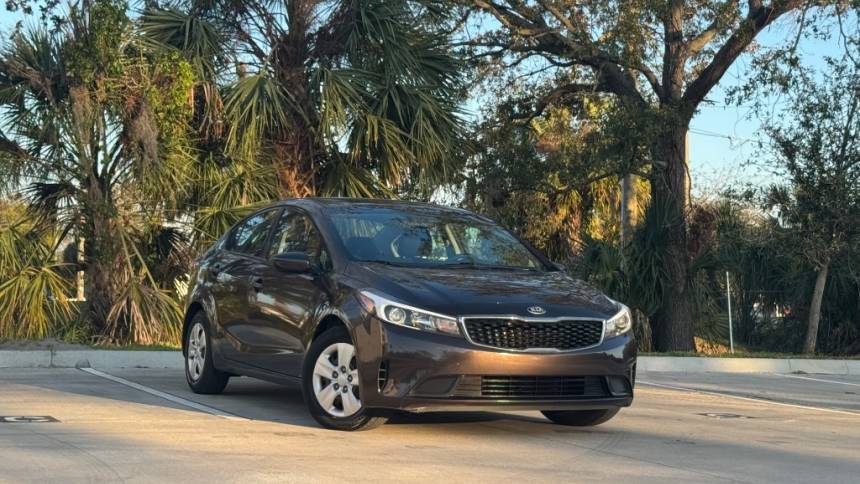 2017 Kia Forte LX — Sedan — 113,957 mi — Tampa, FL