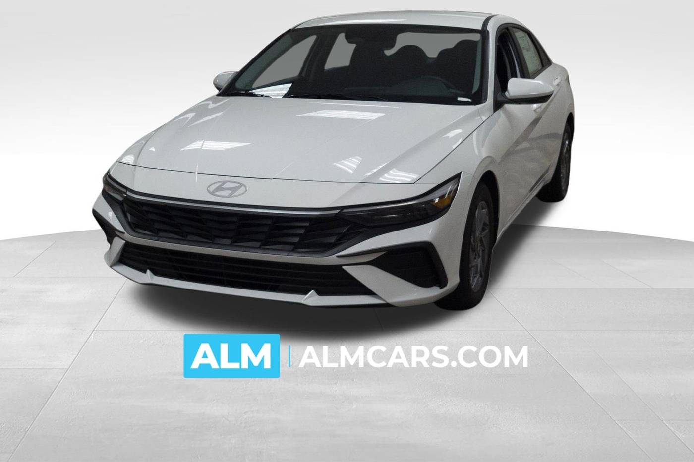 2024 Hyundai Elantra Hybrid Blue — Sedan — 5,823 mi — Lumberton, NC