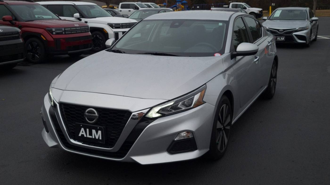 2022 Nissan Altima SV — Sedan — 61,584 mi — Lumberton, NC