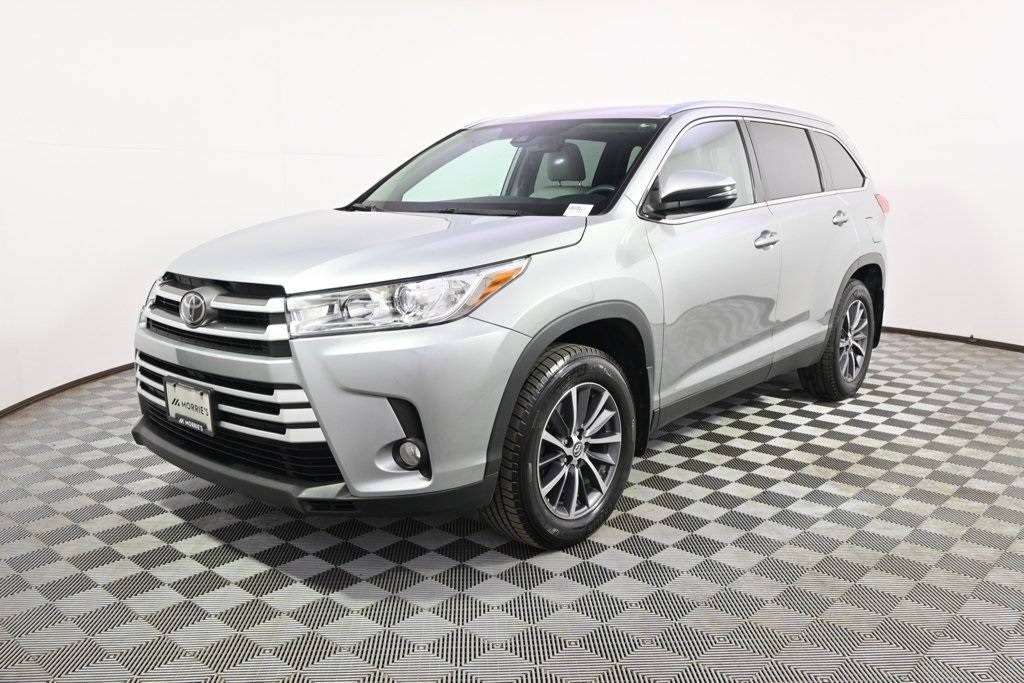 2019 Toyota Highlander XLE — SUV — 99,403 mi — Minnetonka, MN