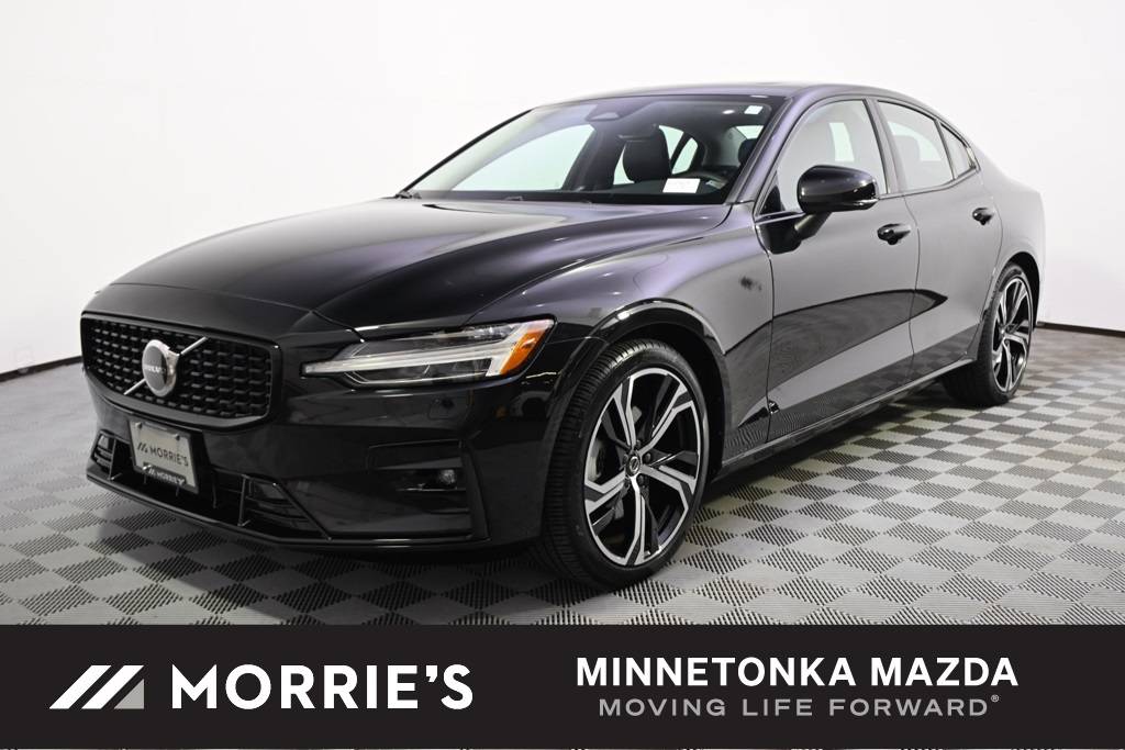 2024 Volvo S60 Core — Sedan — 3,062 mi — Minnetonka, MN