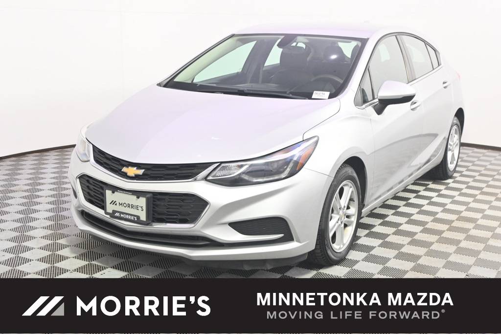 2018 Chevrolet Cruze LT — Hatchback — 132,196 mi — Minnetonka, MN
