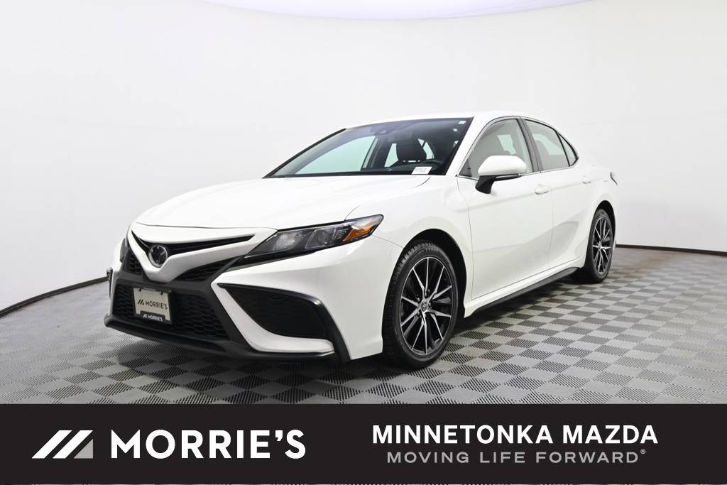 2022 Toyota Camry SE — Sedan — 37,963 mi — Minnetonka, MN