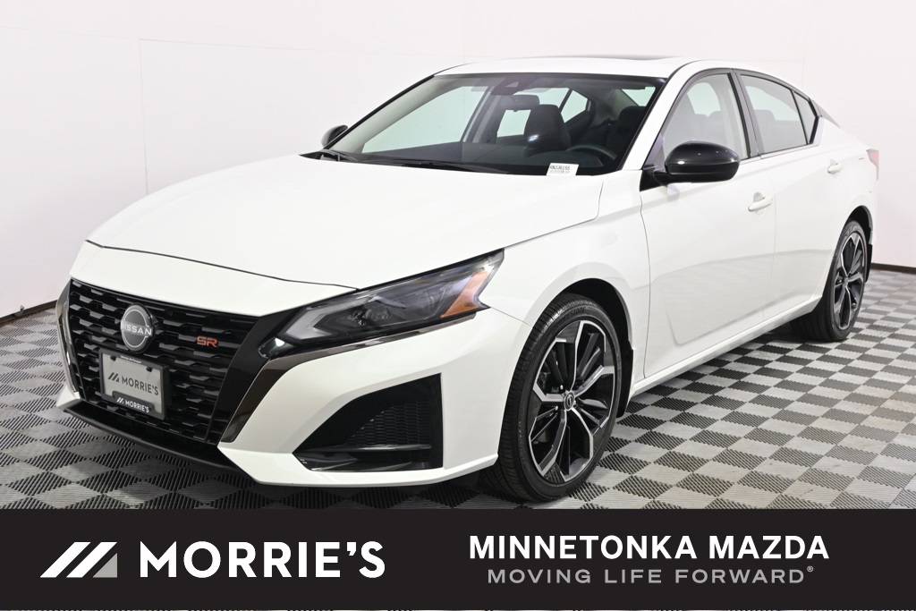 2024 Nissan Altima SR — Sedan — 10,737 mi — Minnetonka, MN