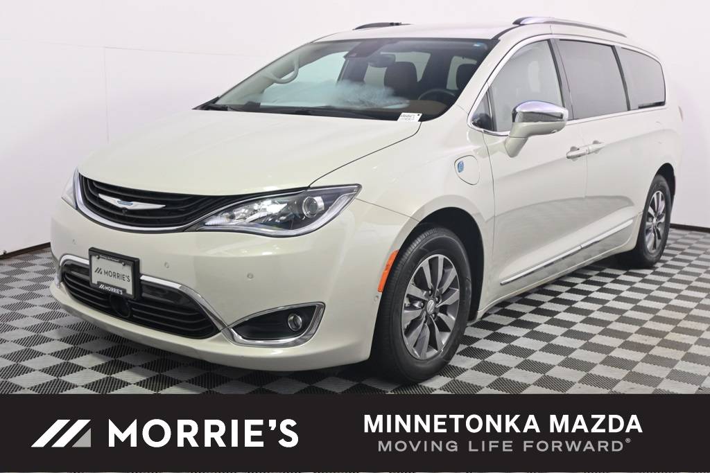 2019 Chrysler Pacifica Hybrid Limited — Minivan — 39,449 mi — Minnetonka, MN
