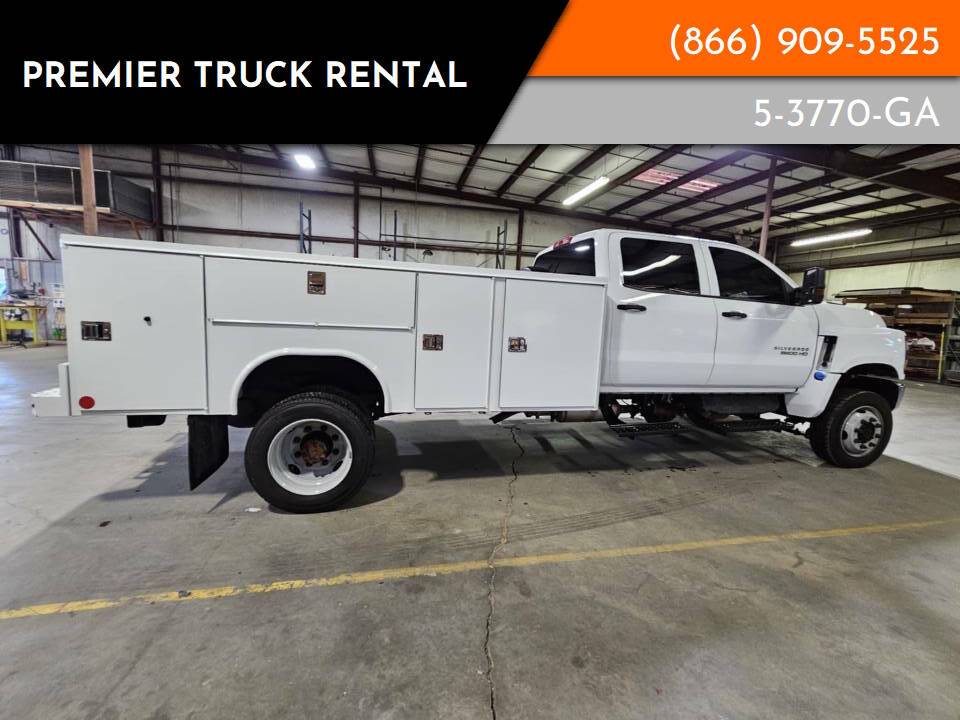 2022 Chevrolet Silverado MD LT — Chassis Cab Truck — 12,870 mi — Fort Wayne, IN