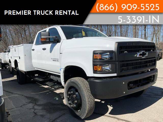 2022 Chevrolet Silverado MD Work Truck — Chassis Cab Truck — 2,597 mi — Fort Wayne, IN