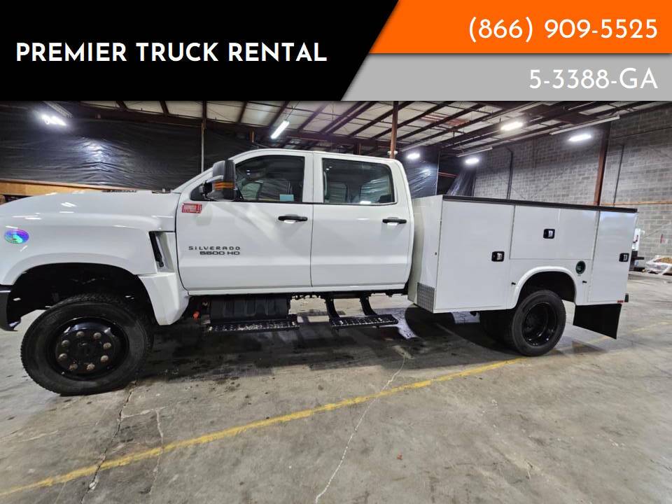 2022 Chevrolet Silverado MD Work Truck — Chassis Cab Truck — 7,340 mi — Fort Wayne, IN