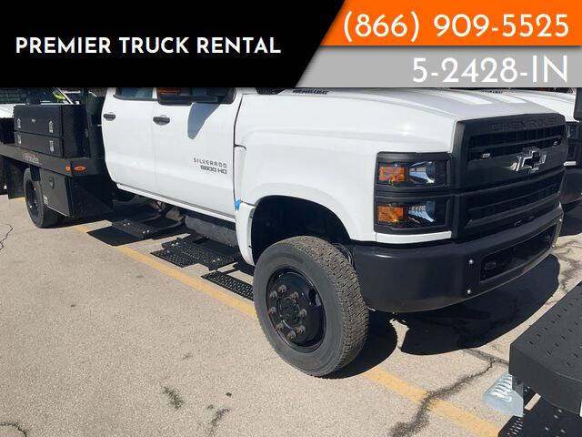 2022 Chevrolet Silverado MD Work Truck — Chassis Cab Truck — 1,402 mi — Fort Wayne, IN