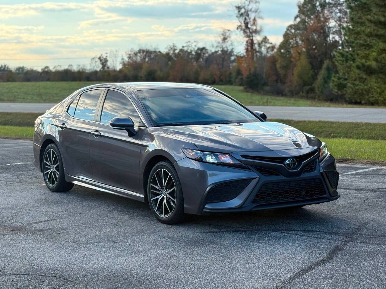 2022 Toyota Camry SE — Sedan — 113,991 mi — Reidsville, NC